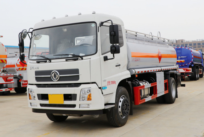 Dongfeng Oil Tank Truck